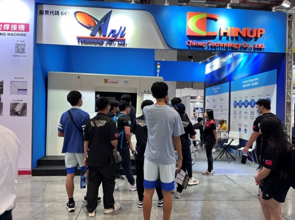 booth2